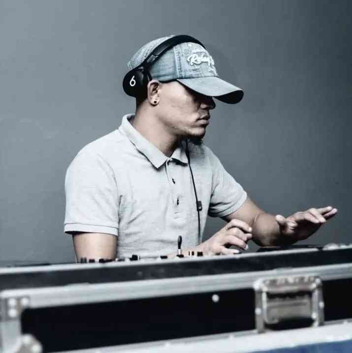 DJ Hugo – 10111 Sessions Vol. 34