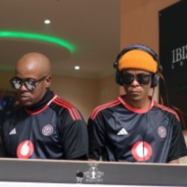 Ell Pee & Charity – Session Madness 0472 73rd Episode (Dedication To Square Plate)