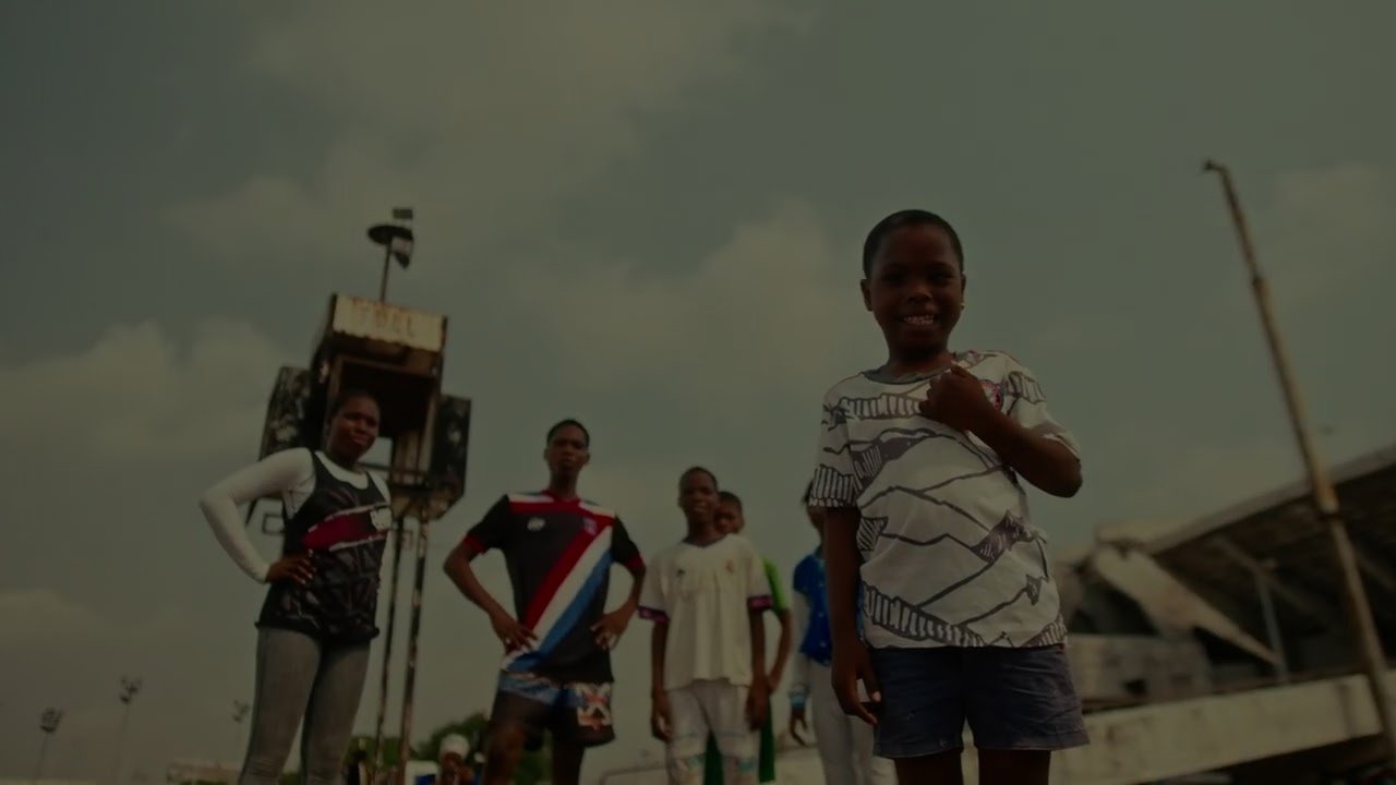 Choplife Soundsystem x Jessi Selm x Mr Eazi - Never Walk Alone (feat. Les Teriba)