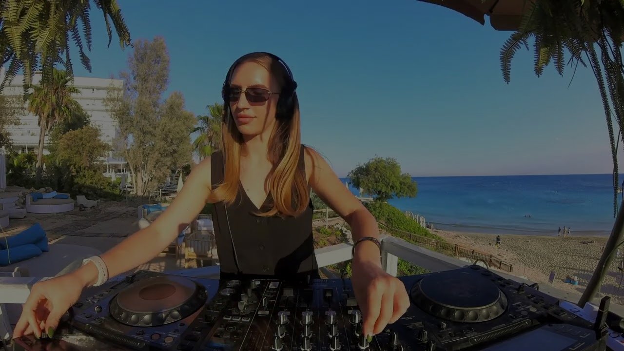 AKI ANA - Vibing House #06 [Melodic House & Afro House] at Kavo Beach Bar, Ayia Napa