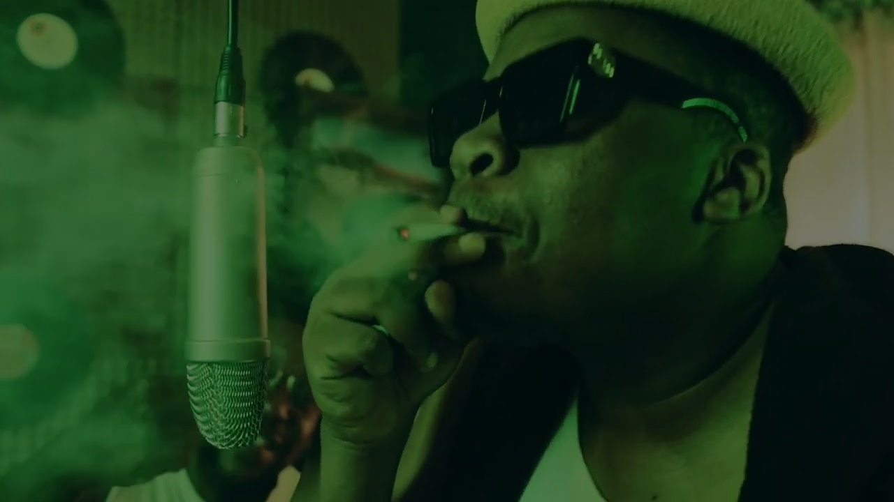 DJ Manzo SA, Ifani & Siya Shezi - Skyf