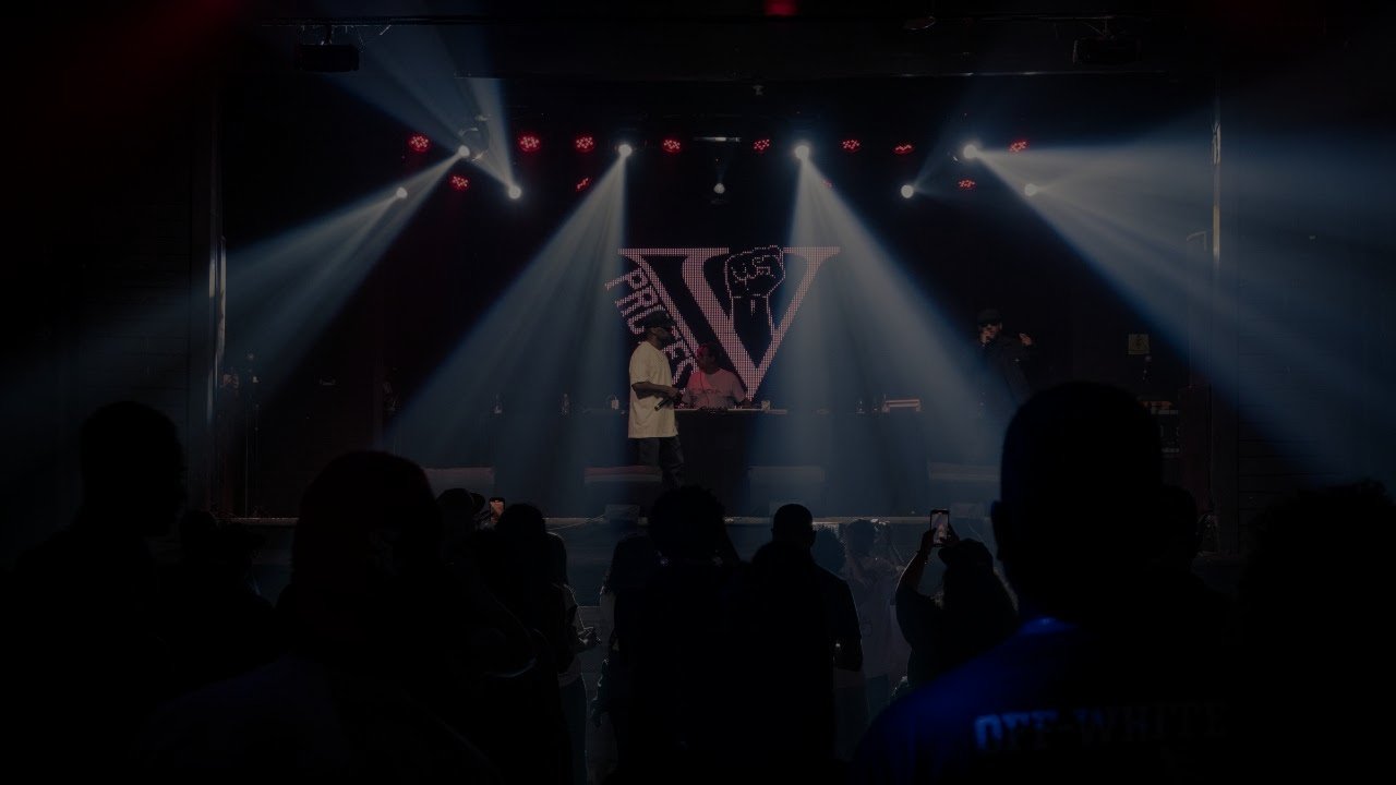 Protesto V (Ao vivo no Carioca Club) - Intro/Mundão tá ai/Bom guerreiro