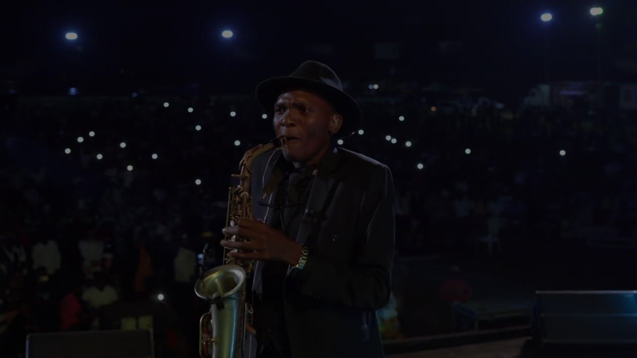 SEIKO (Oliver Mtukudzi Tribute) - Zimpraise Band & Joseph Chinouriri