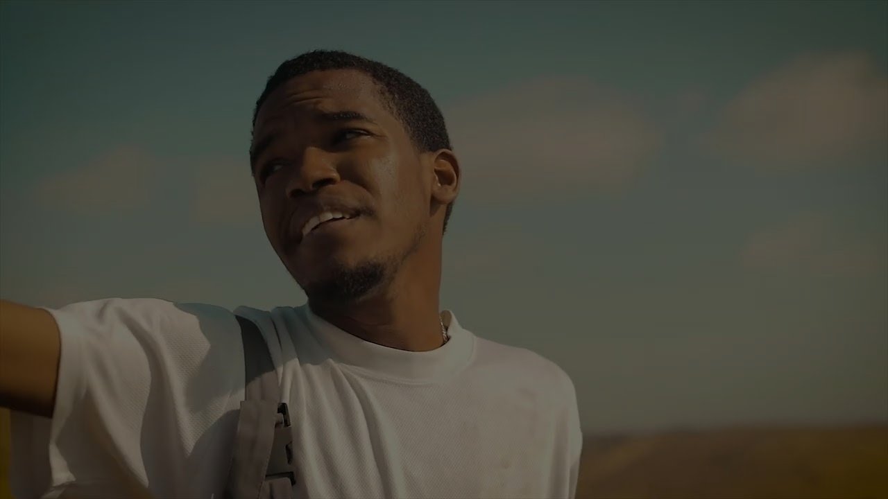 Lucas Tavares - Mistério