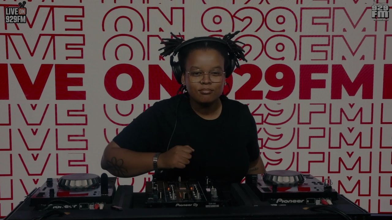 Sista Ntswembu - Amapiano Mix Live On 929FM