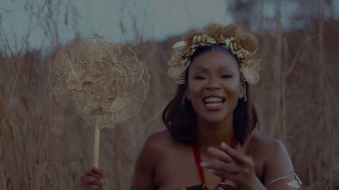 Malungelo - Lengoma (feat. Zintle Kwaaiman)