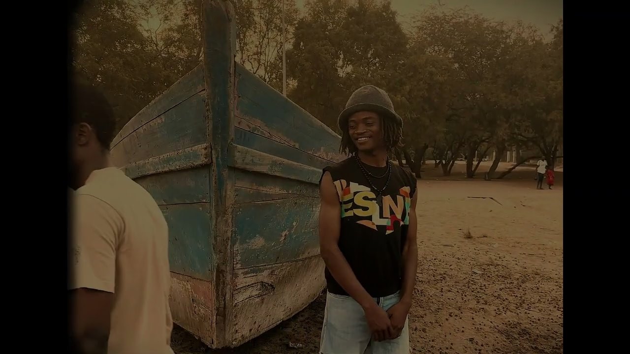 Turi Bayoz, Mief - Nyota