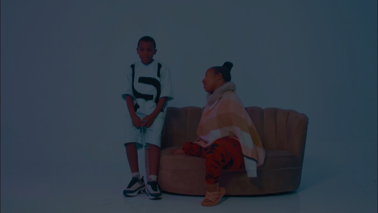 King Alfa - Ndiri Mudiki Mainini (feat. Chipo Muchegwa)