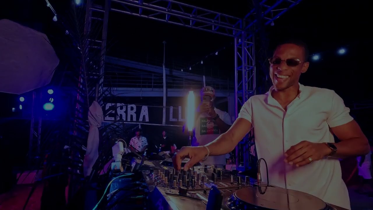 Afro Pupo - Live In Suma Sami, Petrangol