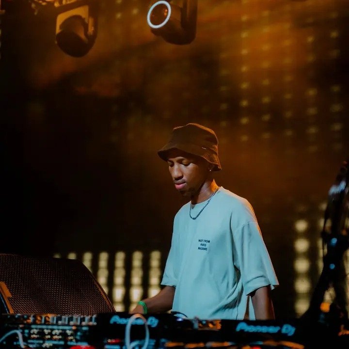 Stixx – Amapiano Mix (Between Friends x Klipdrift)