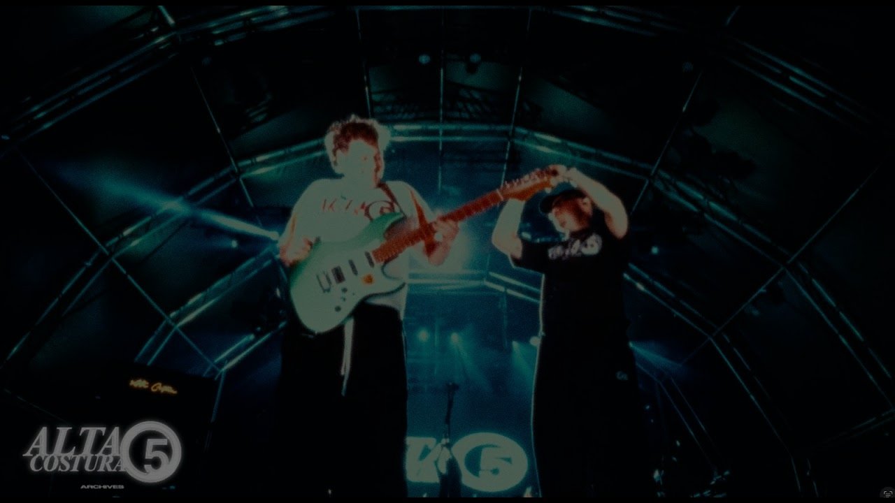 Van Zee , FRANKIEONTHEGUITAR - Fica Só