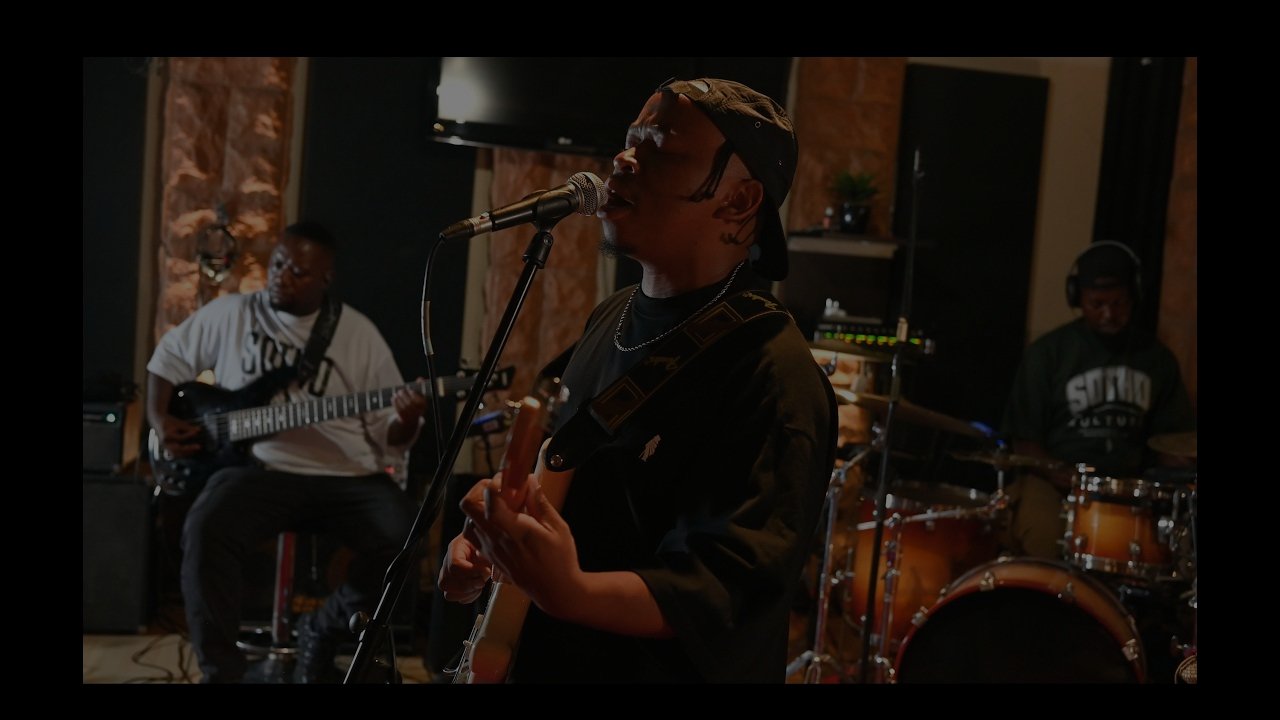 Mzizi - Khulile (Live Performance)