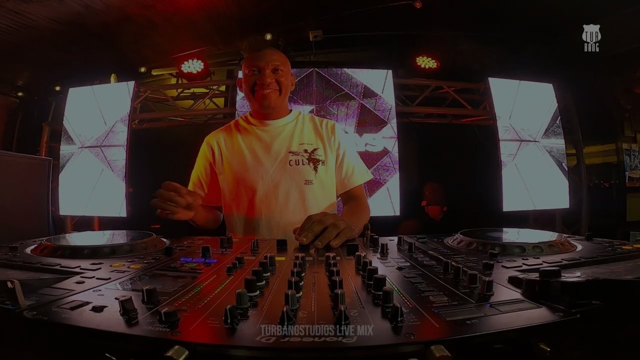 EARFUL SOUL - Live at Tiger's Milk Cedar Square | TURBANGSTUDIOS LIVE MIX