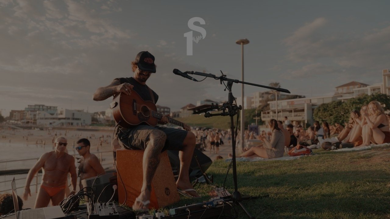 Gabriel Parisotto X Altinha in Bondi - First Person Sets