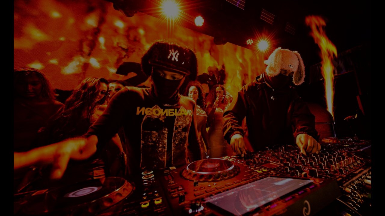 2woBunnies - Full Amapiano Mix With Afro Tech In Miami Live | 05 June 2026