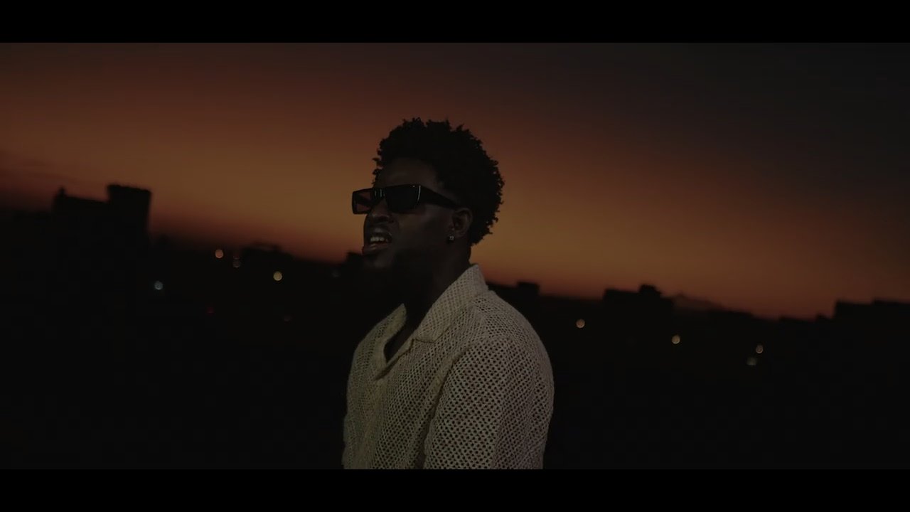 C James - Modo Voo