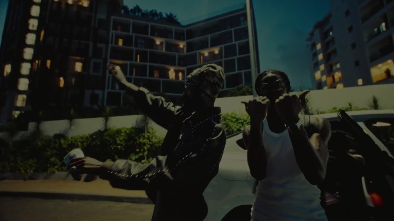 Oseikrom Sikanii, AlorG - R2Bees (Performance Video)
