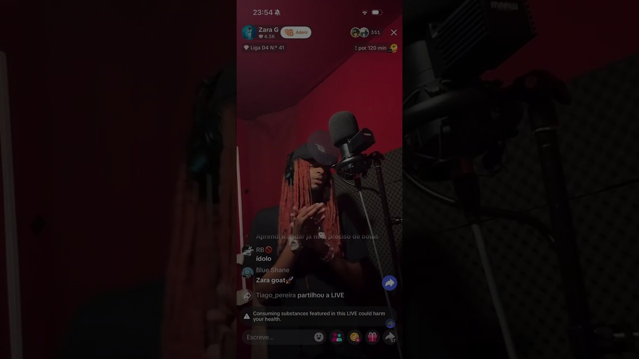 Zara G - Gravando música ao vivo Part 1