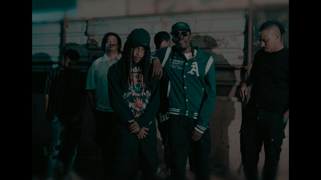 Axel, Young King - TORRE EIFFEL (feat. ‪DON P & BAHAMAS)